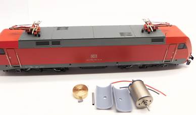 micromotor HMT002F motor ombouwset voor Märklin / Trix  BR 152 (Mittel Motor, Antrieb über Kardanwelle), BR 182, BR 189     Motor Märklin/Trix E192730