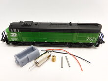 micromotor NM048G motor ombouwset voor Minitrix US U30CG (Santa Fe, Amtrak, Burlington Northern, Penn Central)